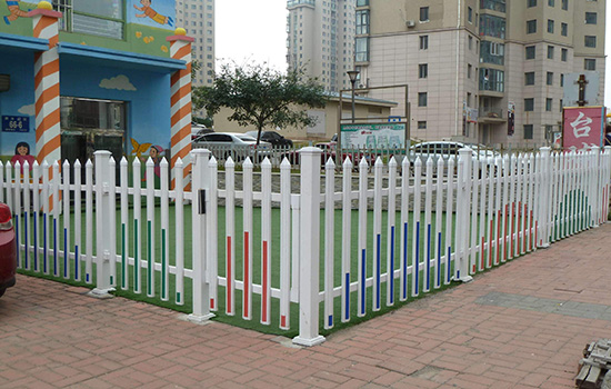 幼兒園圍欄